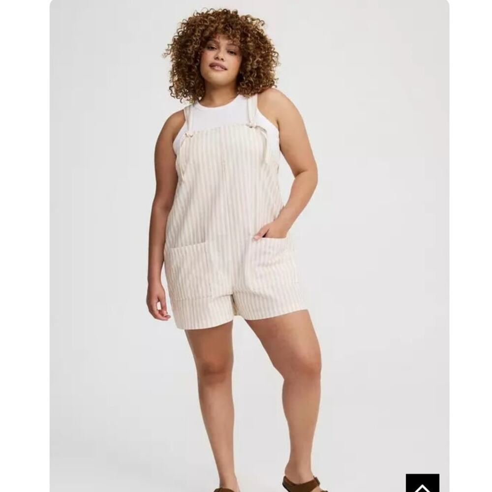 Torrid Cream & Tan Stripped Romper Adjustable Tie Straps Size 4 (20-24)